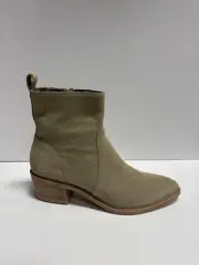 Dolce Vita Women’s Bryson Taupe Suede Bootie, Size 10 M