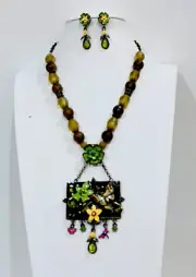 Vintage Lucite Bead Enamel Crystal Flower Pendant Pierced Earrings 16”+3” Ext