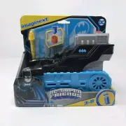 Imaginext DC Super Friends BATMAN BAT-TECH TANK Fisher Price NEW Light Up Bat