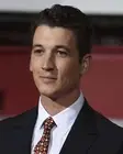 MILES TELLER 8x10 PHOTO *