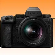Panasonic Lumix S5 IIX Mirrorless Camera with 20-60mm Lens - Brand New