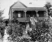 Bendigo Victoria 1915 - The garden in front of a house Old Historic Photo