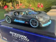 Bugatti Divo Carbon Gray w/Baby Blue Trim & Dynamite Interior Maisto 1:18
