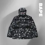 [二手] A BATHING APE 字母印花迷彩圖案連帽夾克 男 款 SIZE : M (Z1497)