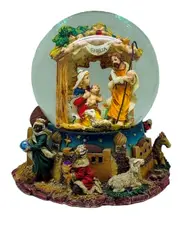 Christmas Nativity Snow Globe 12cm