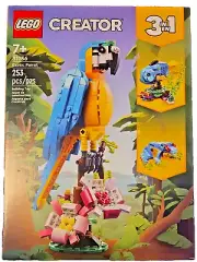 Sealed NIB LEGO CREATOR: Exotic Parrot (31136) Blue 3 in 1, Fish, & Frog