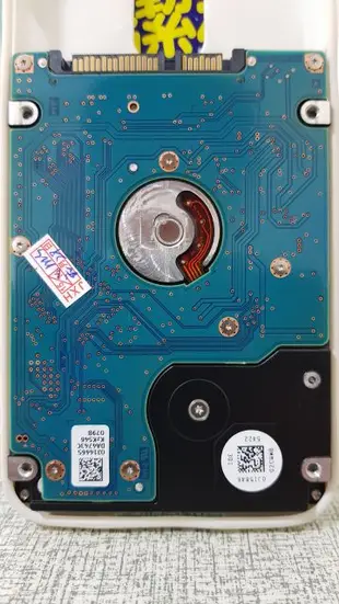 *不缺錢歡迎免費面交以物易物雙方喜歡就換* 日立 HGST 硬碟 1TB 2.5吋 9mm 7200RPM 無壞軌無異音