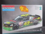 Monogram Mello Yello Pontiac # 42 Kyle Petty Model Kit #2428