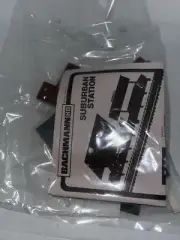 Bachmann - HO Scale - Suburban Station - #45173 - New Sealed Bag