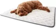 Pet Blanket Self Warming, Self-Heating Dog Bed Mat reflects pet's own body heat