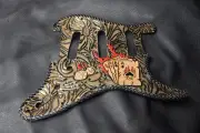 Stratocast pickguard hand made "The Outlaw cards "custom made laced new