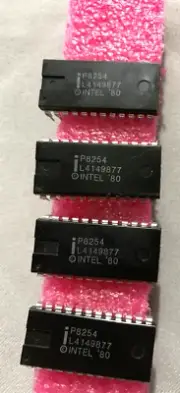 P8254 Intel Programmable Interval Timer 8MHz BCD or Binary DIP 24 Pin +5VDC