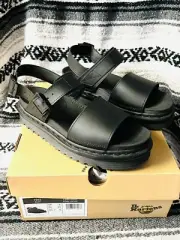 Dr. Martens Sandals Voss Size 8 New (women’s)