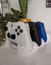 Xbox One / Series X / S Controller Stand Holder - 2 or 4 Controllers - Black
