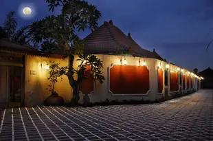 巴東縣專屬花園 3 居別墅酒店 - 附私人游泳池及無線上網 - 離海灘 1 公裏Villa with 3 Bedrooms in Kabupaten Badung, with Private Pool, Enclosed