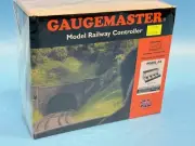 GAUGEMASTER MODEL DS TWIN TRACK CASED CONTROLLER WITH SIMULATION N/HO/OO NEW !