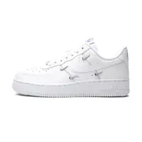 在飛比找PChome24h購物優惠-Nike Air Force 1 07 LX 女鞋 白 銀色