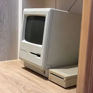 蘋果Apple Macintosh Plus 1mb 麥金塔電腦（升級成4mb)可用Studio Display 交換