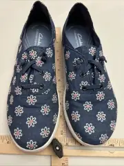 Clarks cloudsteppers women’s 9W canvas sneaker blue floral
