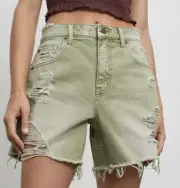 Urban Outfitters BDG Dropped Rise Denim Shorts Size 27 Moss Frayed Hem Ripped