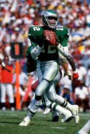 Randall Cunningham Philadelphia Eagles drops back to pass v - Football Photo 5