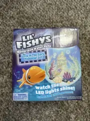 Lil’ Fishys Motorized Water Pet Orange Clownfish W/ Glow In Dark LED Fishbowl Q2