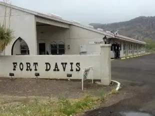 Fort Davis Inn & RV Park