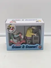Bluw Gifts Racing Granny & Grandad Wind Up Pull Back Toys Brand New Sealed