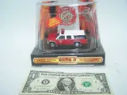 Code 3 City of Los Angeles #10 Battalion Chief GMC Suburban - 1/64 - 1998