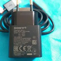 在飛比找蝦皮購物優惠-新產品 8.8 充電器 SONY Expperia UCH1