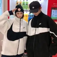 在飛比找蝦皮購物優惠-NIKE SWOOSH JACKET 黑白 大勾 絨毛 雙面