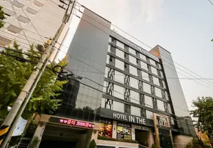 大邱在酒店In the Hotel Daegu