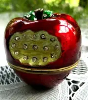 NC CAMERON - HINGED TRINKET BOX - JEWELLED APPLE