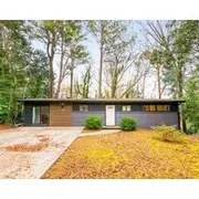 Renovated Retreat With Large Deck, Fireplace, & Washer/dryer - Dog-friendly