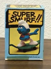 Vtg Schleich Peyo Super Smurf Skateboard. 6505. Brand New, Sealed. HTF!