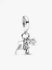 *New Authentic* Pandora 2024 Graduation Triple Dangle Charm-793240C01