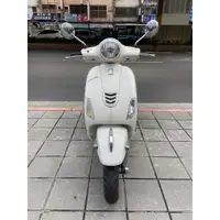 在飛比找蝦皮購物優惠-(貳輪嶼二手機車-新北中和店) 2017年 VESPA LX