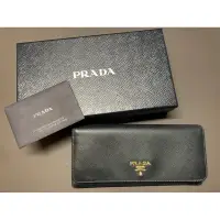 在飛比找蝦皮購物優惠-二手 PRADA 黑色經典長夾 附盒子 保卡 6成新