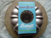 Nordic Ware 12.5 Cup Pure Aluminum Coated Nonstick Bundt Baking Pan Rose Gold