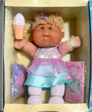 Cabbage Patch Kids 25th Anniversary Doll Blonse Hair with Accessories