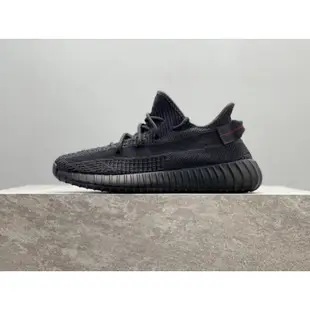 YEEZY BOOST 350 V2 BLACK 黑天使