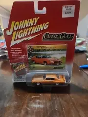 Johnny Lightning Classic Gold Collection 1971 Pontiac GTO