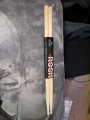 Eastrock 5A Drum Sticks Maple Wood Drumsticks