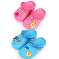 在飛比找蝦皮購物優惠-韓國Pinkfong  鯊魚寶寶 兒童涼鞋兩色🌟兒童透氣洞洞