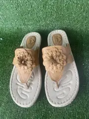 CLIFFS BY WHITE MOUNTAIN Women's Cassia Mini Wedge Size 9.5