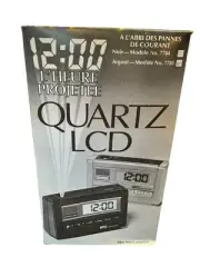 Quartz LCD Projection CLock- EUROPEAN- Battery- 1970s