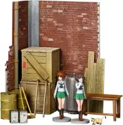 Kaiyodo Artpla ARTPLA Girls & Panzer Final Chapter Garage Set A 1/24 Scale