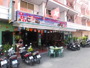 海灘之家餐廳飯店The Beachhouse and Restaurant