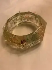 Betsey Johnson Lucite BANGLE BRACELET Sweetness dried flowers W/ ladybug NWT 65