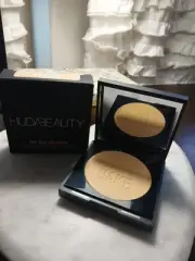 Huda easy bake and snatch powder new in box banana bread full sz